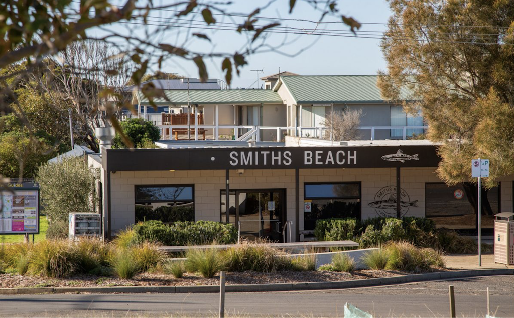 Smiths Beach General Store (219-221 Smiths Beach Road) Opening Hours