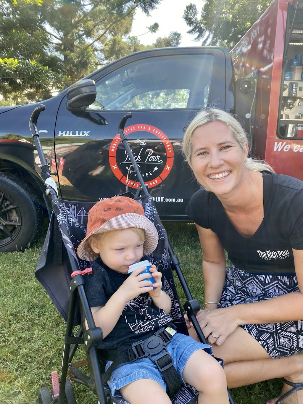 Sundayz Markets | 5 Counihan Rd, Seventeen Mile Rocks QLD 4073, Australia | Phone: 0422 320 905