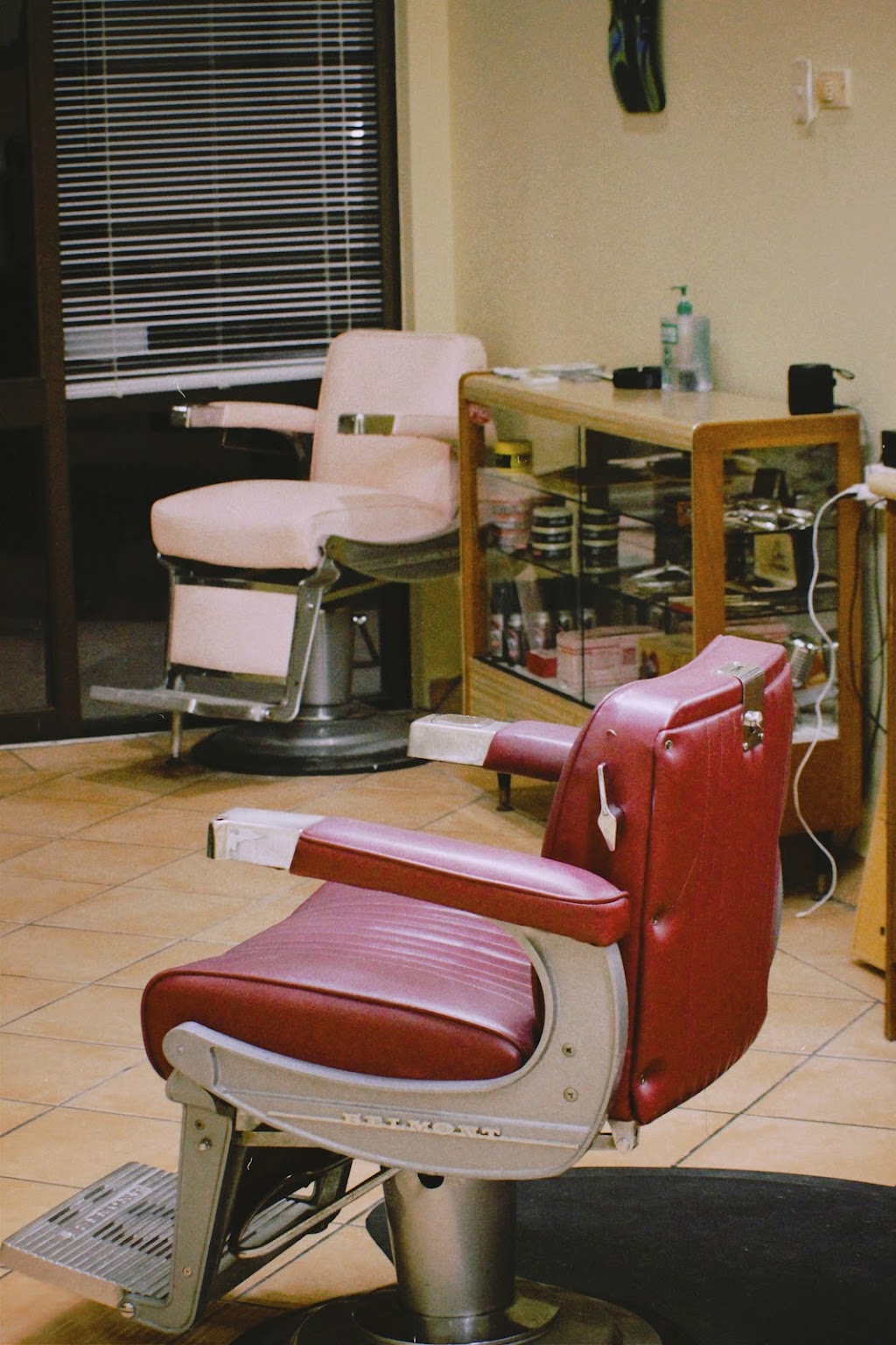 Old Souls Barbershop | Shop 2 14/16 Christie St, Canungra QLD 4275, Australia | Phone: 0426 619 880