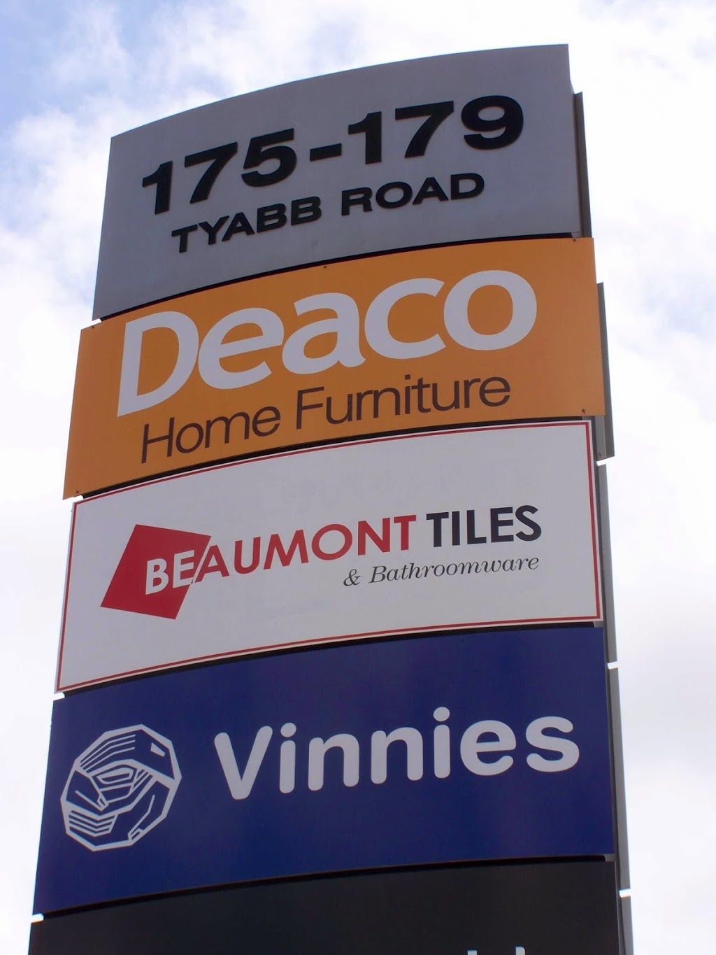 Beaumont Tiles | home goods store | 175 Mornington-Tyabb Rd, Mornington VIC 3931, Australia | 0359750109 OR +61 3 5975 0109