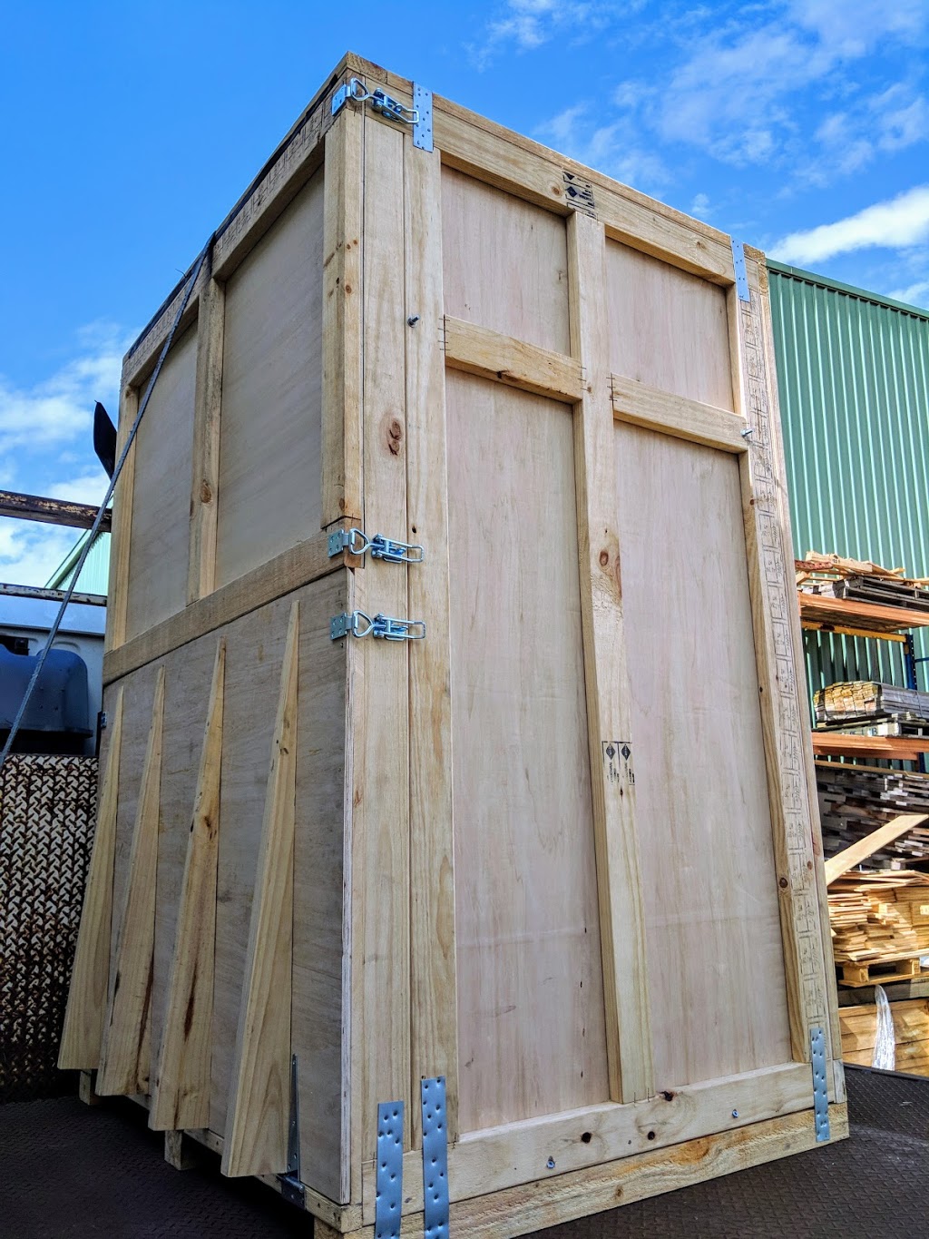 LJB Timber Packaging PTY LTD | 4 Swift Way, Dandenong South VIC 3175, Australia | Phone: (03) 9768 2666