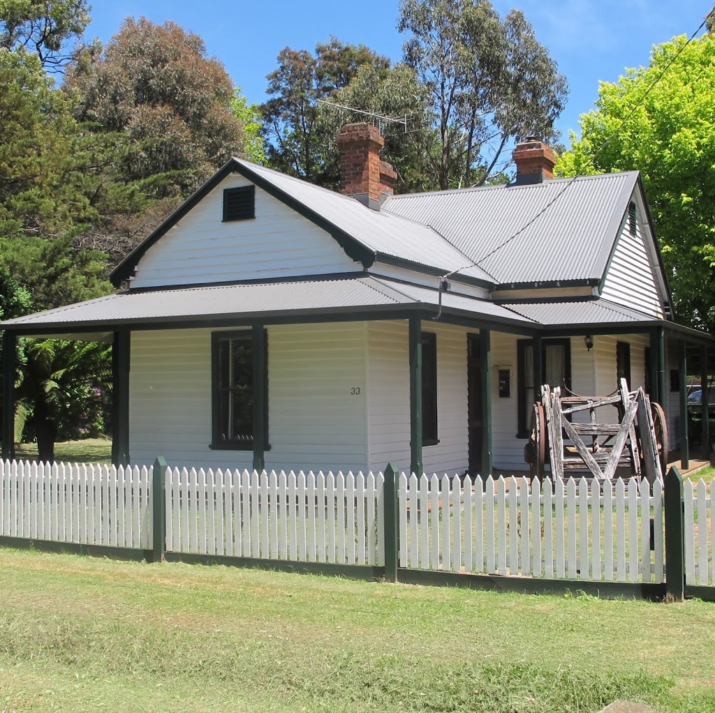 Lynden Cottage | 33 Market St, Trentham VIC 3458, Australia | Phone: 0417 018 156