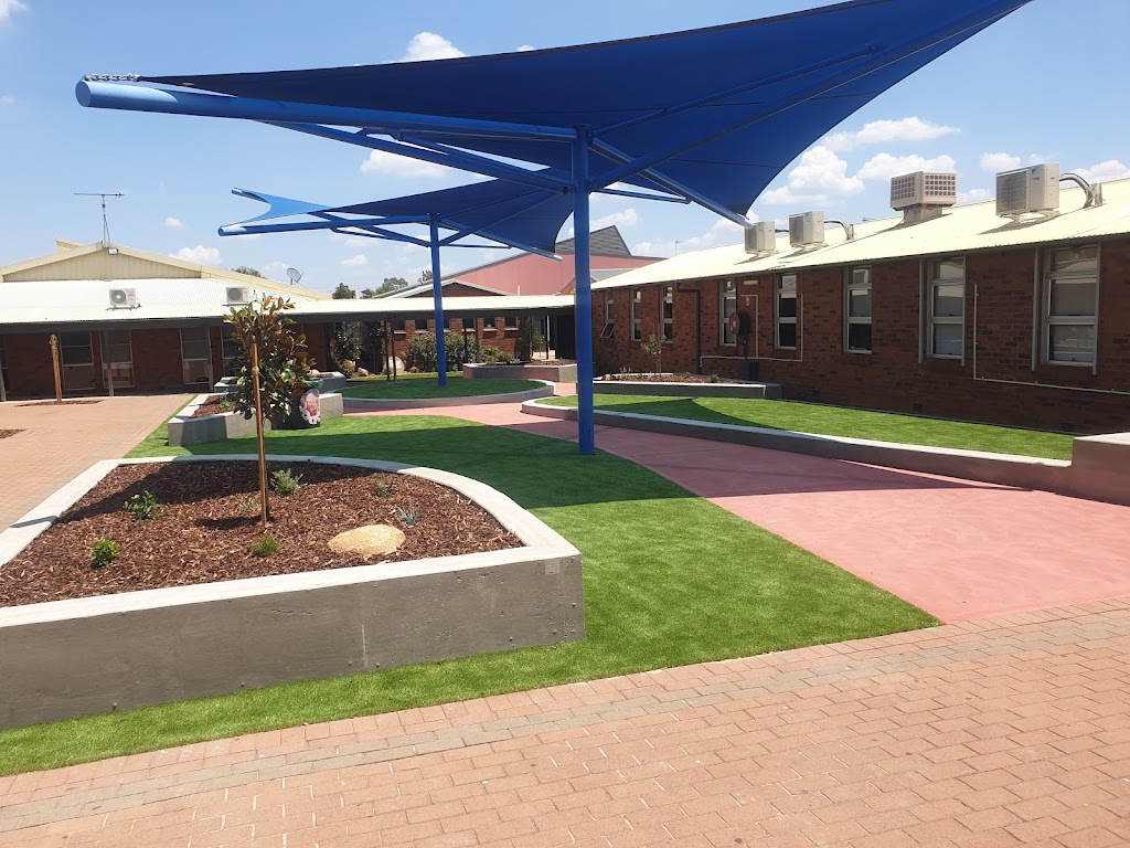 McNamara Landscaping & Softfall | Corner Dowton Drive and, Williams Cct, Dubbo NSW 2830, Australia | Phone: 0429 404 294