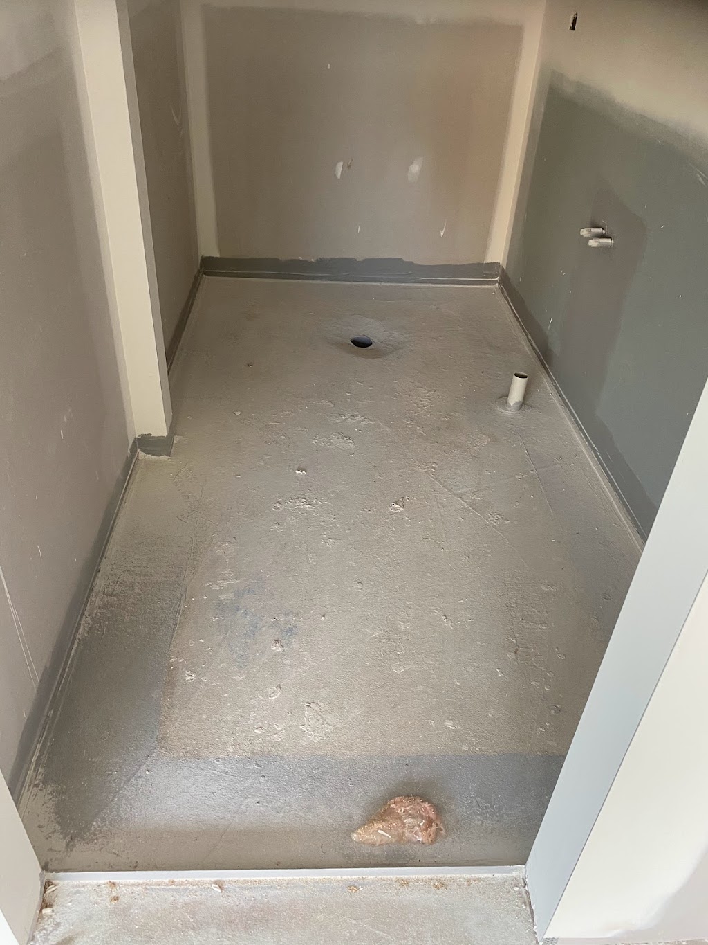 MM waterproofing services | 16 Gipps St, Smithfield NSW 2164, Australia | Phone: 0421 039 076
