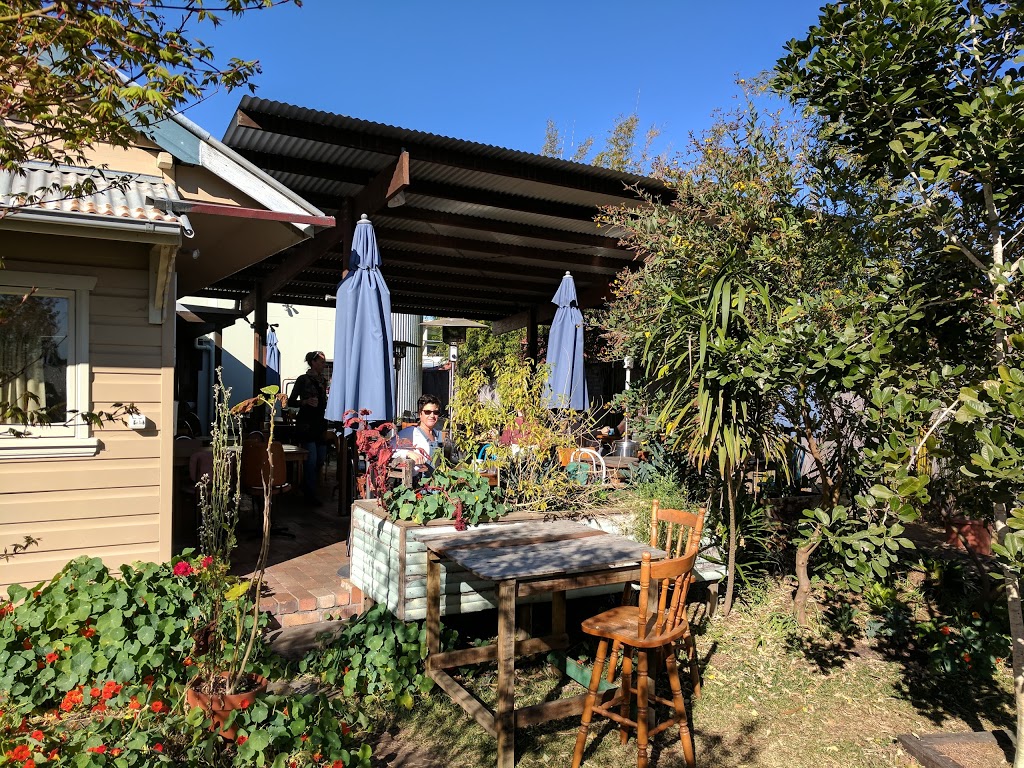 Garden Grub Cafe | cafe | 99 Isabella St, Wingham NSW 2429, Australia | 0265571110 OR +61 2 6557 1110