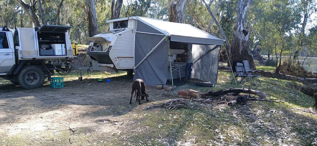 MAH CANVAS ANNEXES | 60 Lovely Banks Rd, Lovely Banks VIC 3213, Australia | Phone: 0410 129 290