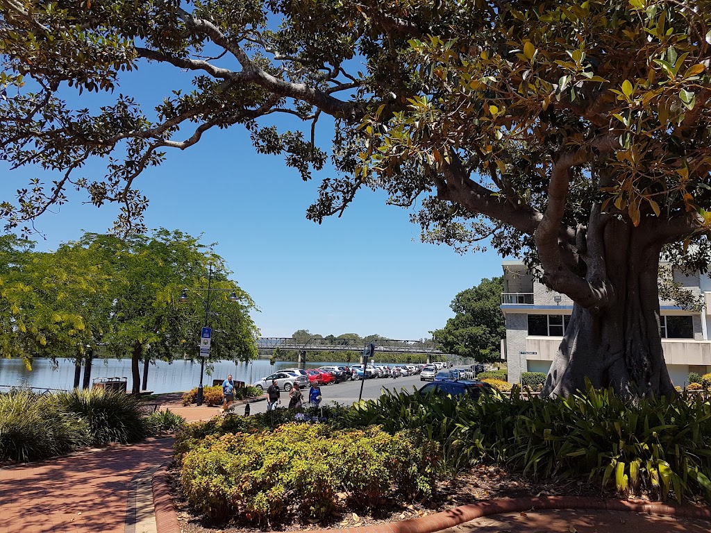 Playground On Foreshore Of Manning River Taree | 200 Victoria St, Taree NSW 2430, Australia | Phone: 65925339