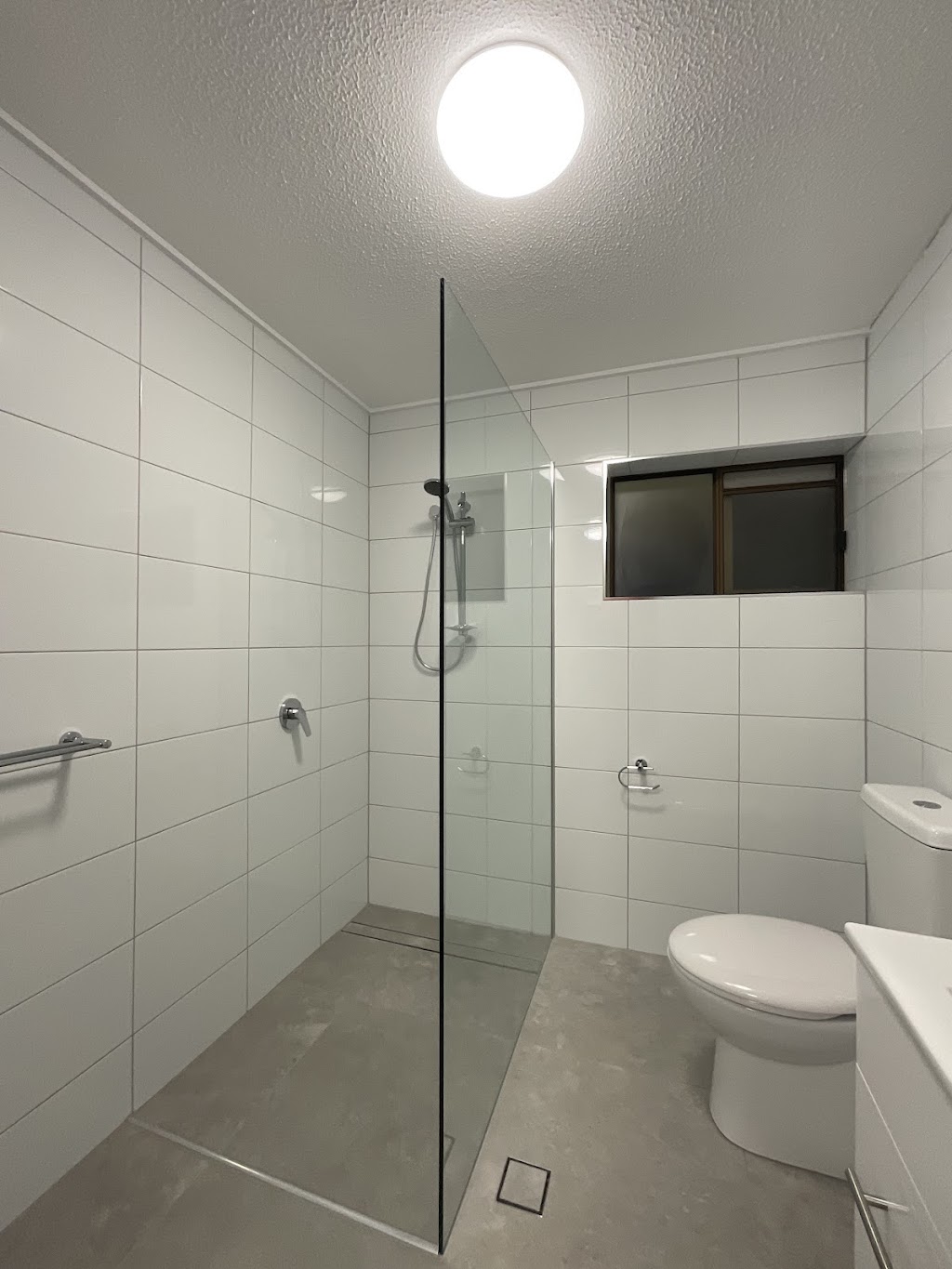 Budget Bathrooms | 31/34 Mecklem Ct, Ningi QLD 4511, Australia | Phone: 0482 963 597