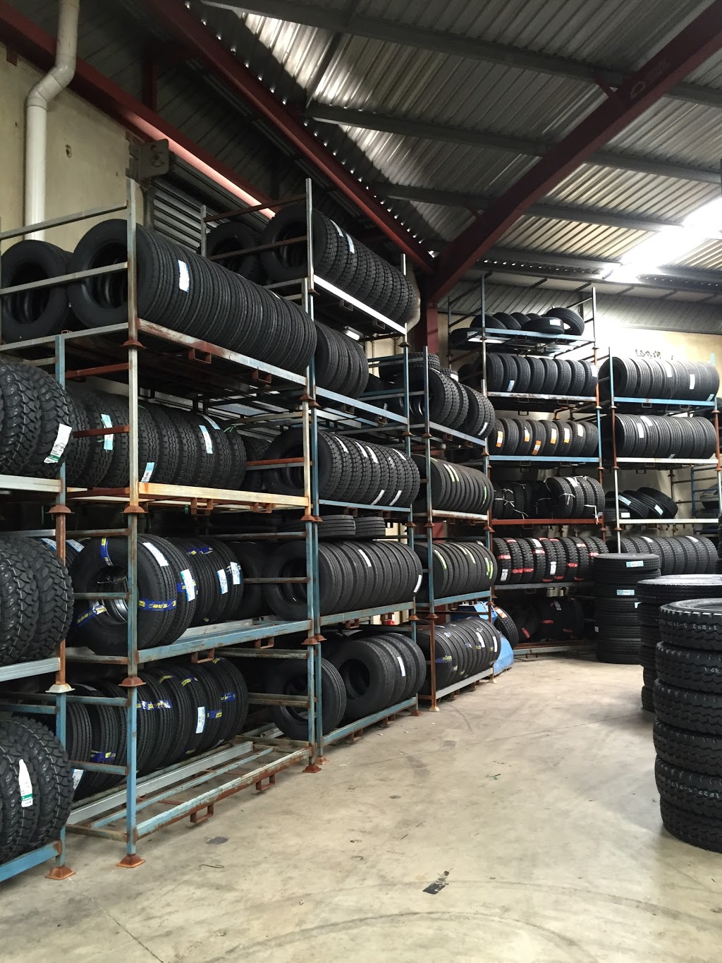 Freedom Tyres | storage | 199 Hassall St, Wetherill Park NSW 2164, Australia | 1800423188 OR +61 1800 423 188