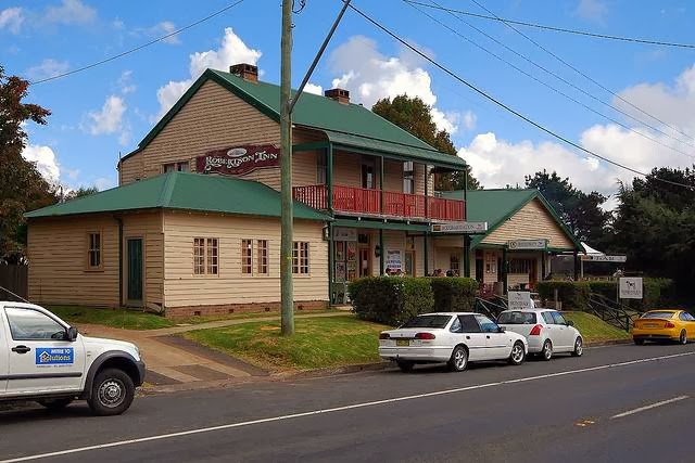 Robertson Inn | 89 Hoddle St, Robertson NSW 2577, Australia | Phone: (02) 4885 1202
