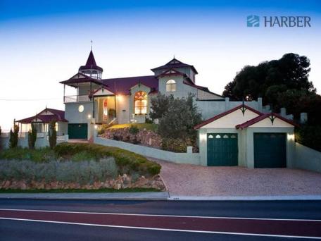 Summer Hill Beach Cottage Sorrento | lodging | 11 Hocking Parade, Sorrento WA 6020, Australia | 0425065168 OR +61 425 065 168