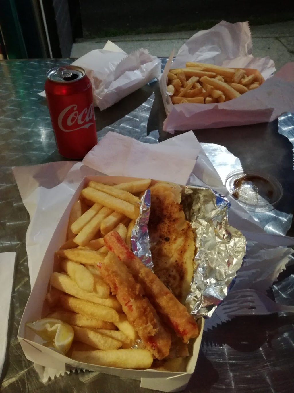 Seafood and Eat It | 76B Murphy St, Blaxland NSW 2774, Australia | Phone: (02) 4739 1333