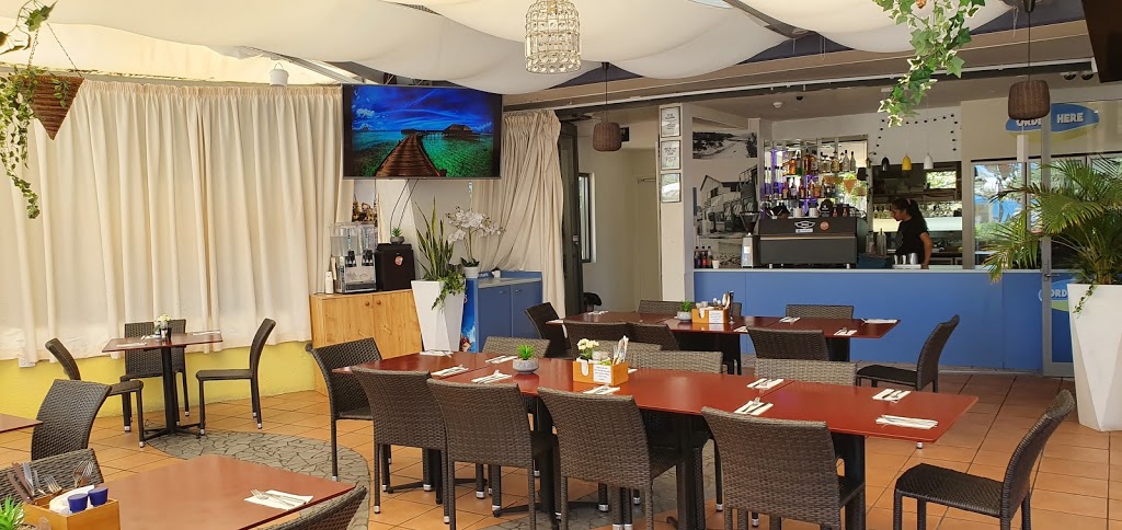 Yeti Restaurant &Bar | Shearwater Resort, 79 Edmund St, Kings Beach QLD 4551, Australia | Phone: (07) 5491 9872