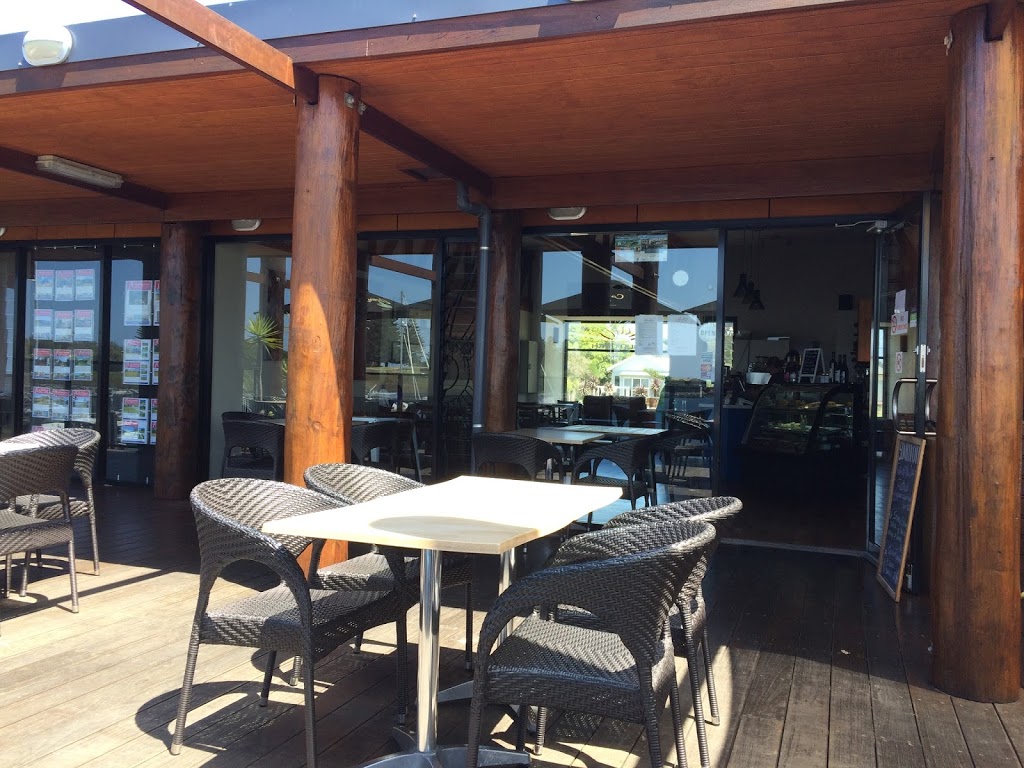 The Sun Deck at Bermagui | restaurant | 79/73 Lamont St, Bermagui NSW 2546, Australia | 0264933668 OR +61 2 6493 3668