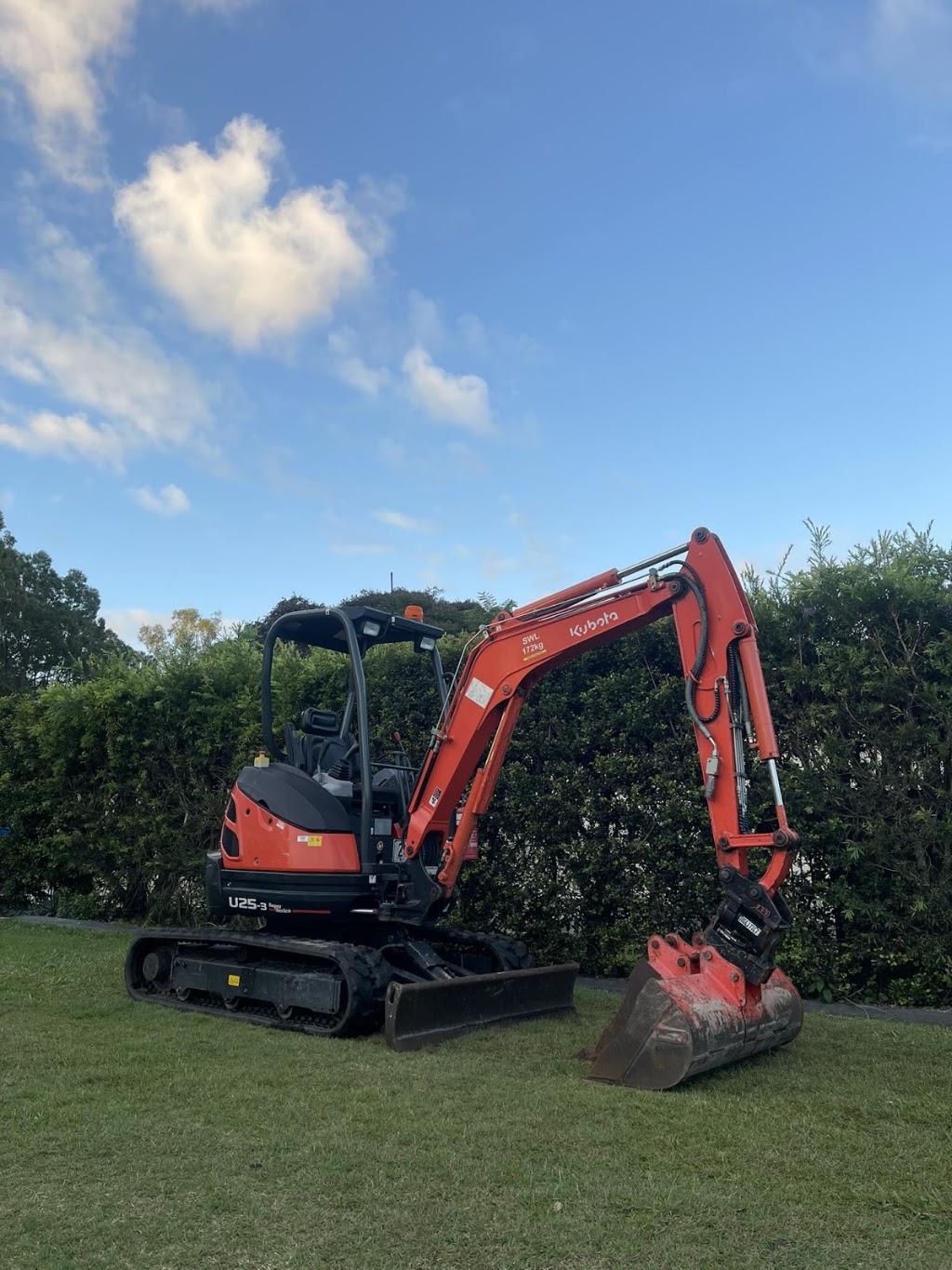 Elimbah Hire | Old Gympie Rd, Elimbah QLD 4516, Australia | Phone: 0414 597 778