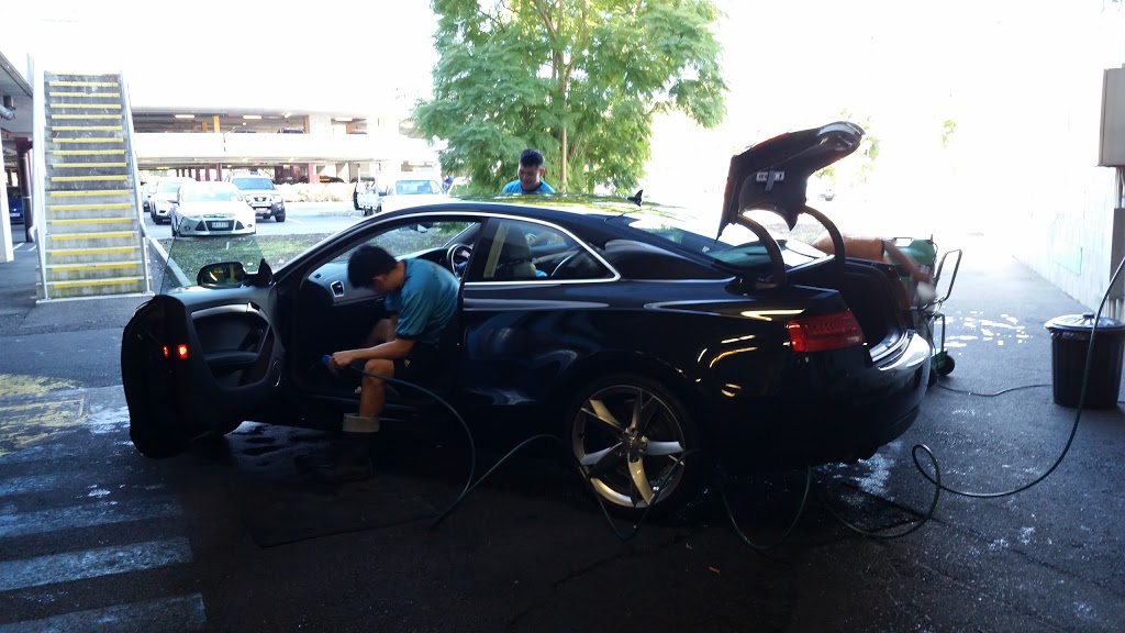 Come N Wash Car Wash & Detailing | Mt Ommaney Shopping Centre, 150/171 Dandenong Rd, Mount Ommaney QLD 4017, Australia | Phone: (07) 3279 3883