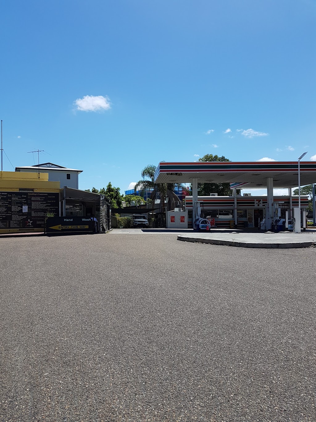 7-Eleven Yeronga | gas station | 563 Fairfield Rd, Yeronga QLD 4104, Australia | 0738486800 OR +61 7 3848 6800