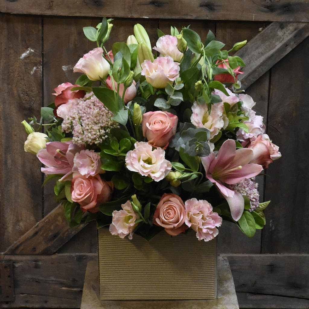 Scotts Florist | florist | 8 Adelong St, Sutherland NSW 2232, Australia | 0295212811 OR +61 2 9521 2811