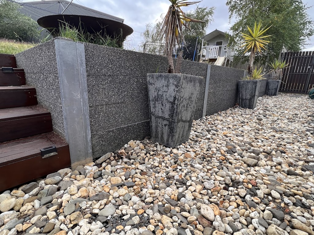 Regional Retaining Walls Australia | 32 Whitelaw Ave, Delacombe VIC 3356, Australia | Phone: 0491 379 958