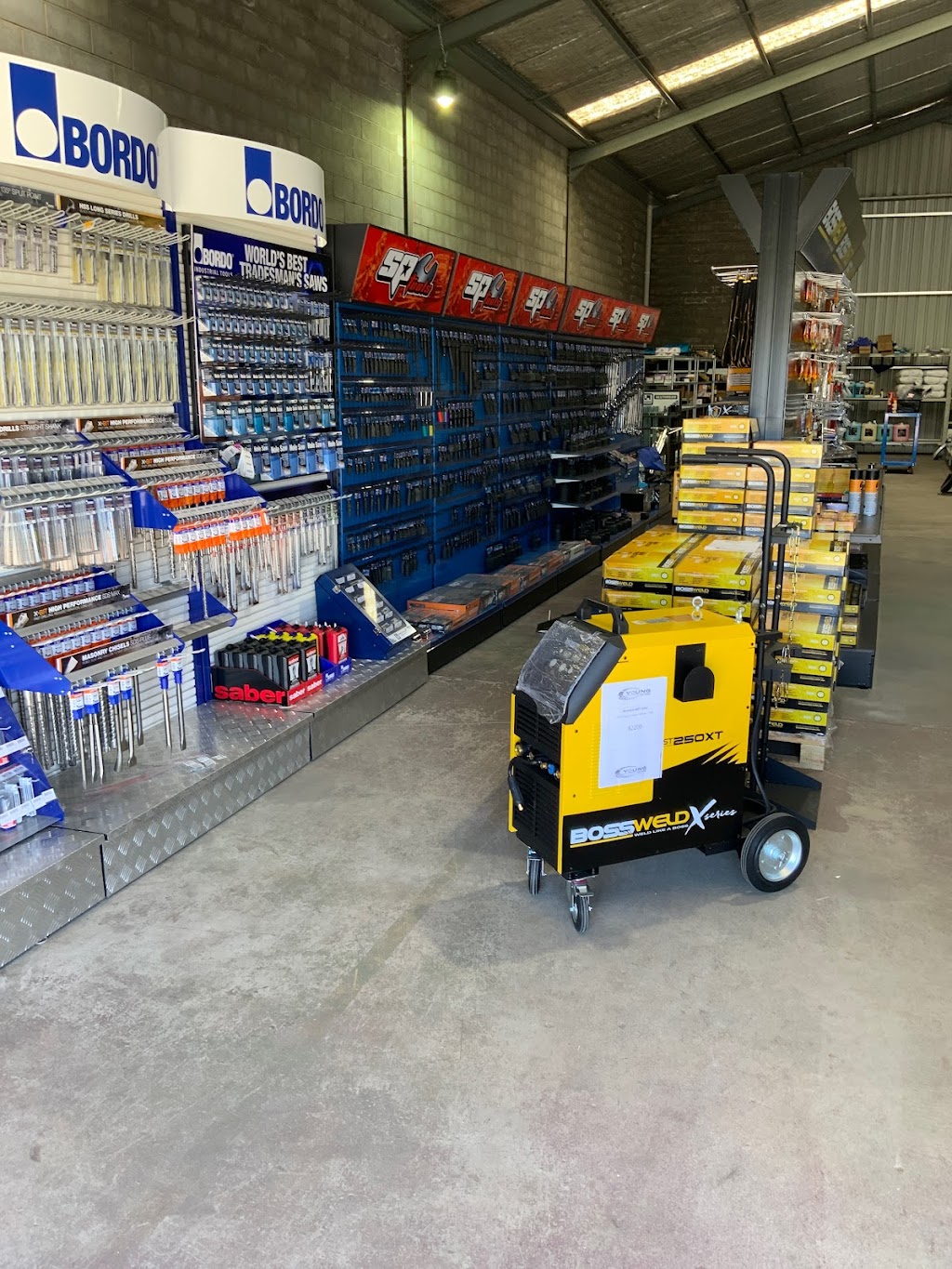 Young Industrial Supplies | 9B MacKenzie St, Young NSW 2594, Australia | Phone: 0419 441 776