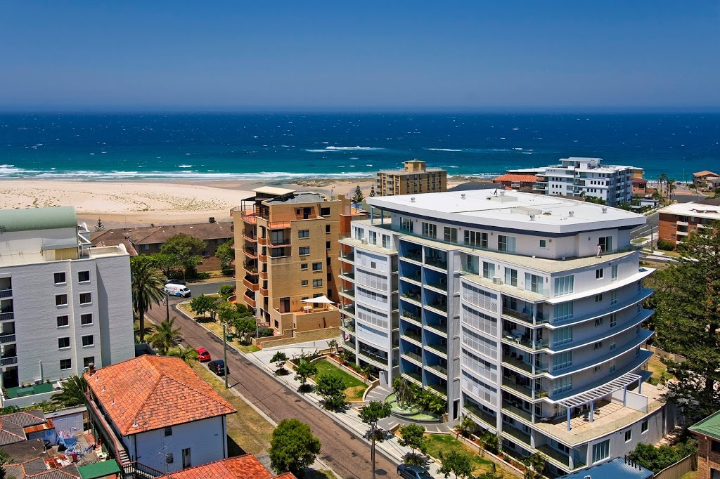 Sandy Cove Apartments | 2/8 Ozone St, The Entrance NSW 2261, Australia | Phone: (02) 4332 7692