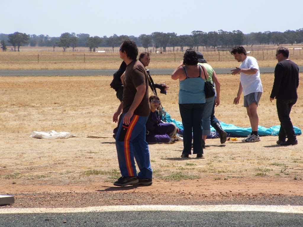 Temora Airport | Airport St, Temora NSW 2666, Australia | Phone: (02) 7455 9525