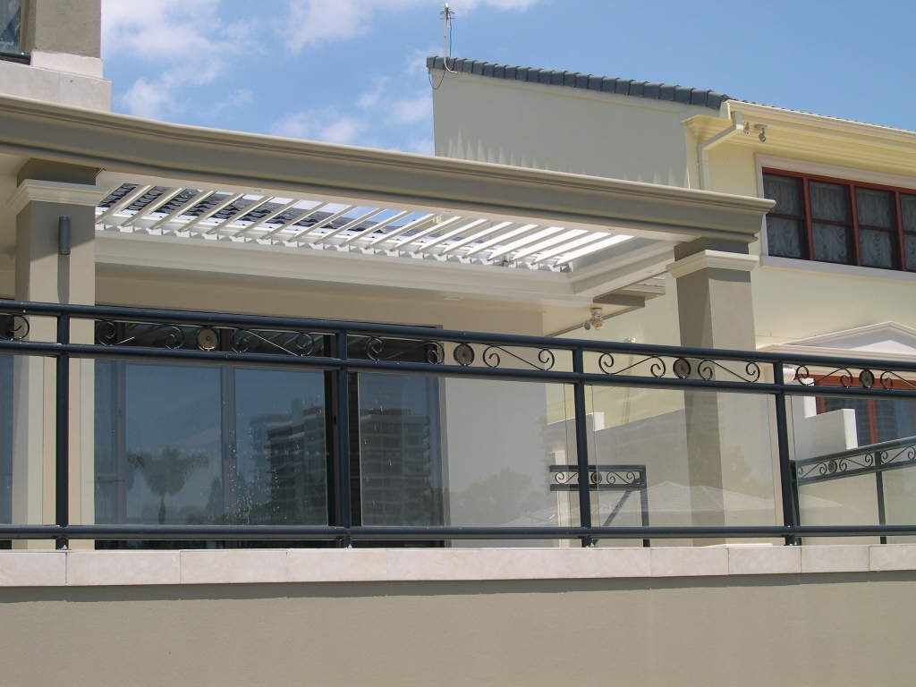 Vergola Gold Coast | 121-127 San Fernando Dr, Worongary QLD 4213, Australia | Phone: 0409 129 665