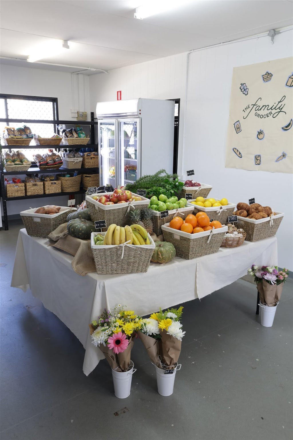 The Family Grocer | 1 Hillcrest Rd, Park Ridge QLD 4125, Australia | Phone: (07) 3462 1862