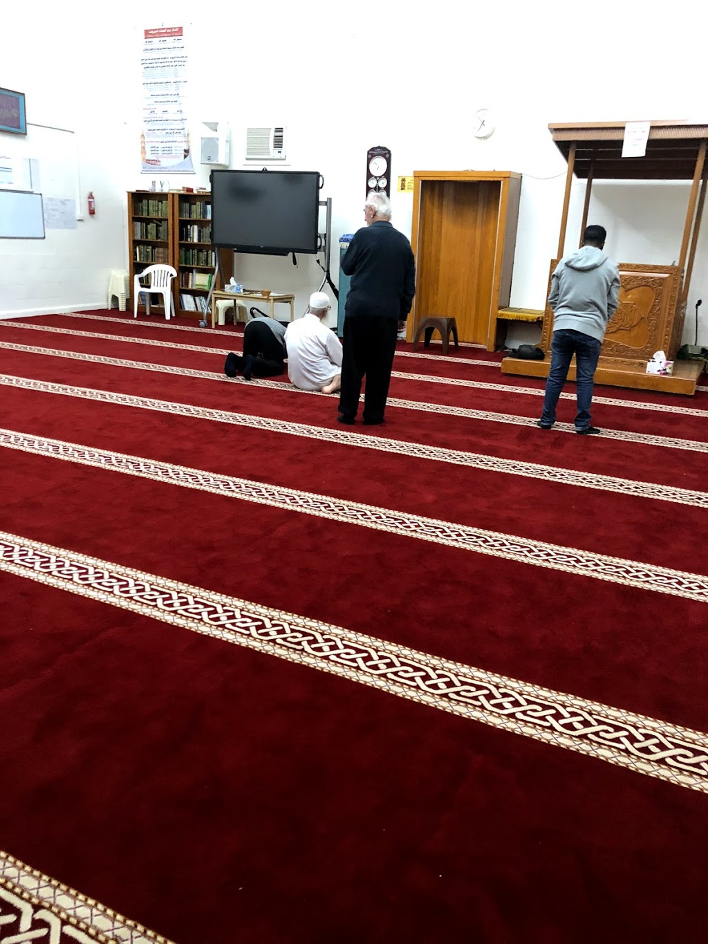 Canberra Islamic Centre (CIC) Mosque | mosque | 221 Clive Steele Ave, Monash ACT 2904, Australia | 0262920602 OR +61 2 6292 0602