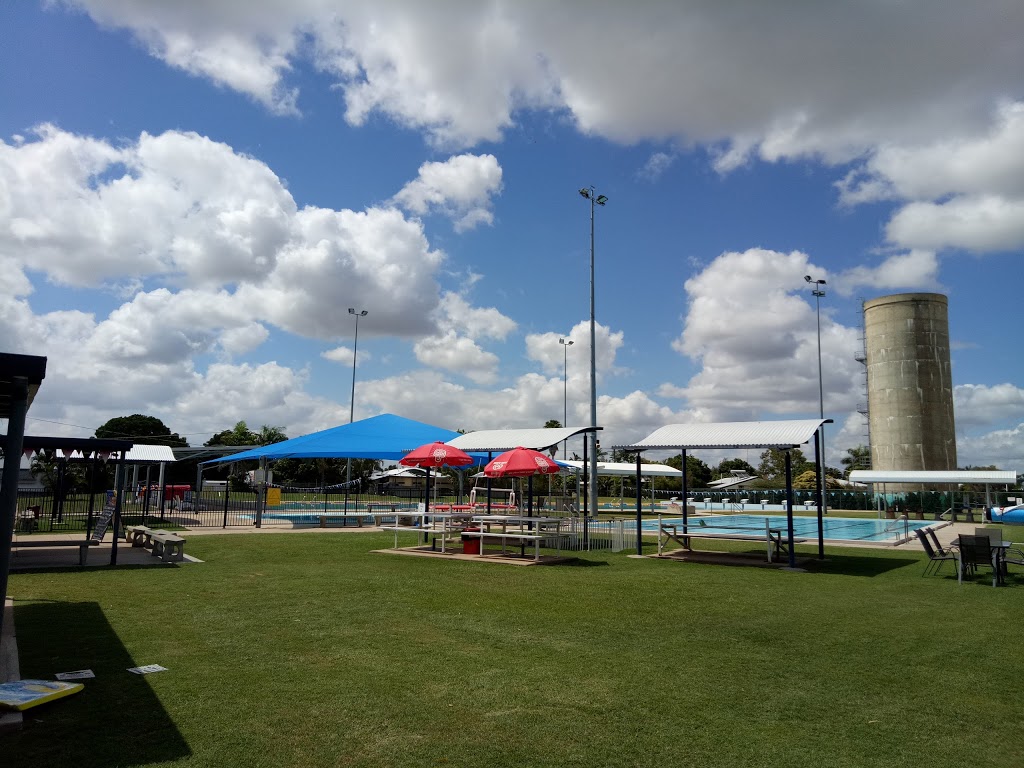 Moura Memorial Pool | 21 Davey St, Moura QLD 4718, Australia | Phone: 0408 384 221