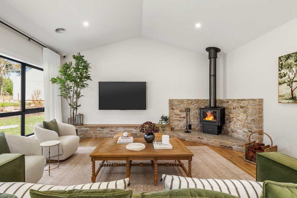 Kialla Homes Display Home | 5 Members Dr, Drouin VIC 3818, Australia | Phone: (03) 5941 3996