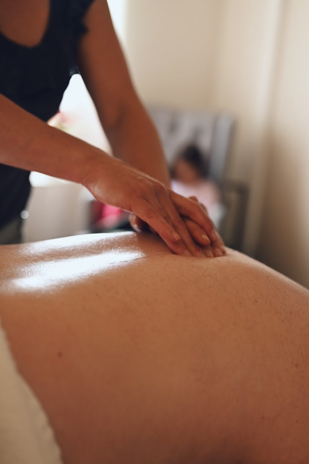 Mark Hearn Mobile Massage | 12 Hollara Dr, Moama NSW 2731, Australia | Phone: 0447 556 648