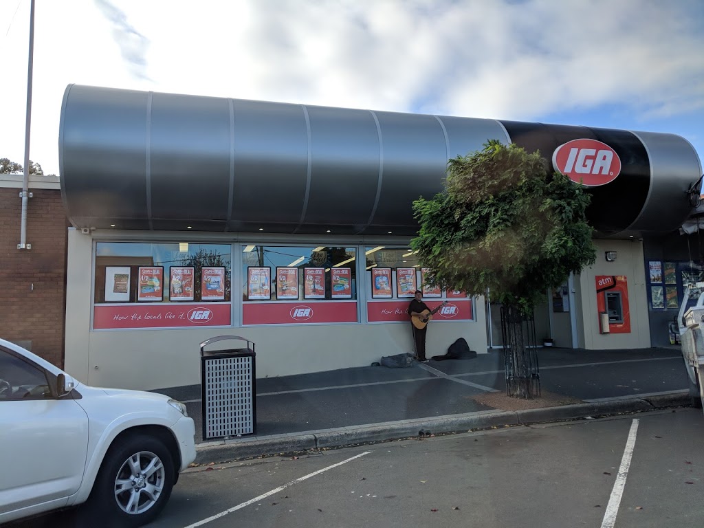 IGA Oak Flats | supermarket | 76 Central Ave, Oak Flats NSW 2529, Australia | 0242560533 OR +61 2 4256 0533