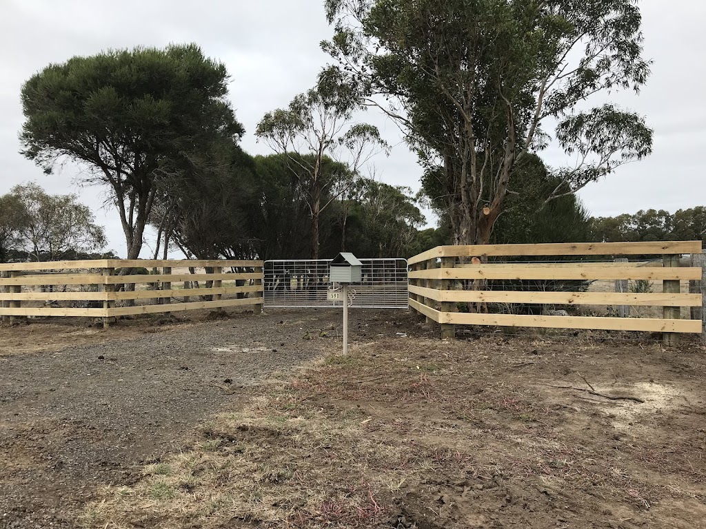 Dillon Fencing & Horserail | Smith Rd, Lethbridge VIC 3332, Australia | Phone: 0432 565 578