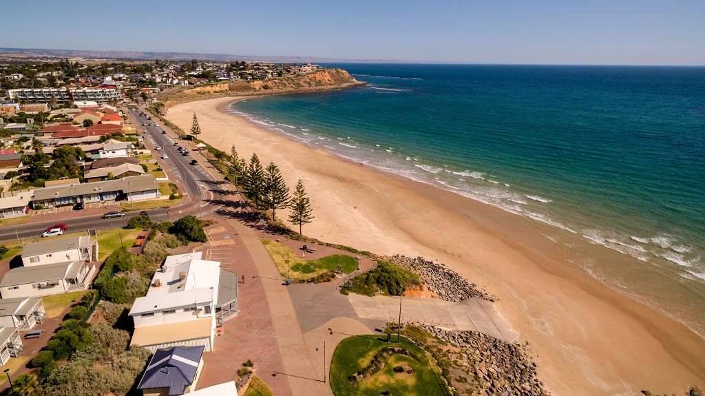 Christies Sailing Club | Esplanade, Christies Beach SA 5165, Australia | Phone: (08) 8384 1903