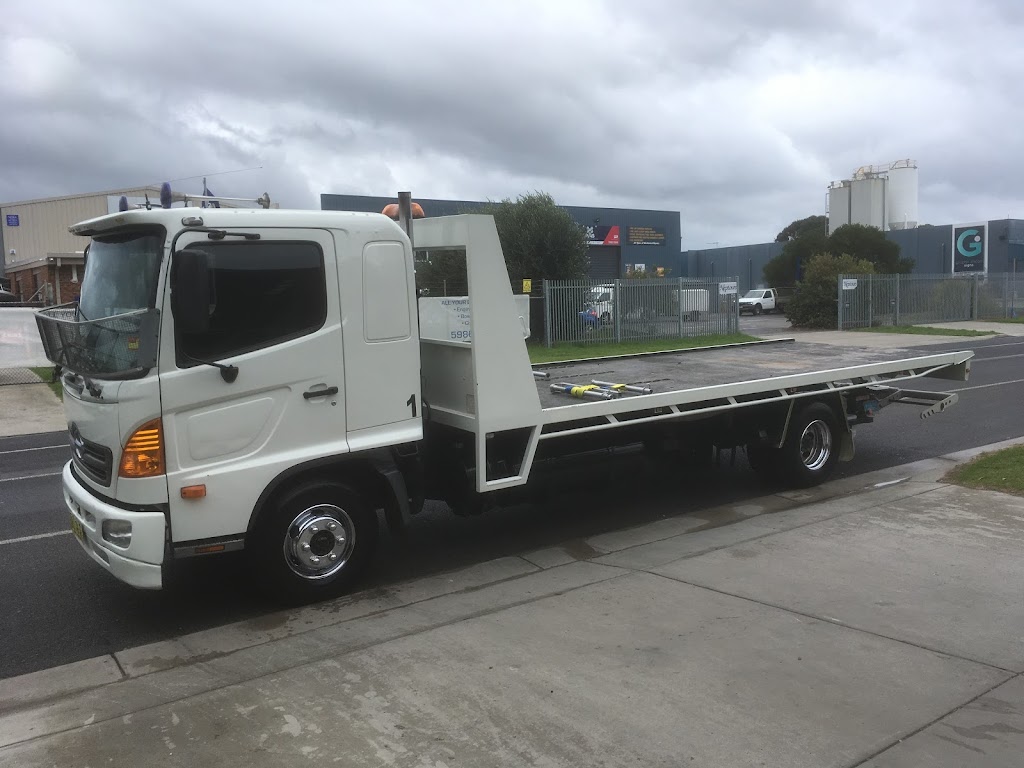 Rip It Up Towing & Bob Cat Services | 19 Skinner St, Bittern VIC 3918, Australia | Phone: 0414 869 113