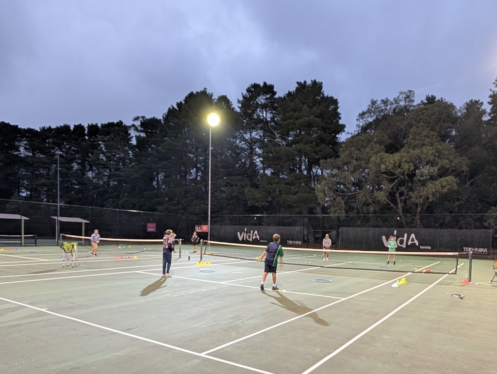 Vida Tennis Macedon | 37 Waterfalls Rd, Macedon VIC 3440, Australia | Phone: 0422 240 269