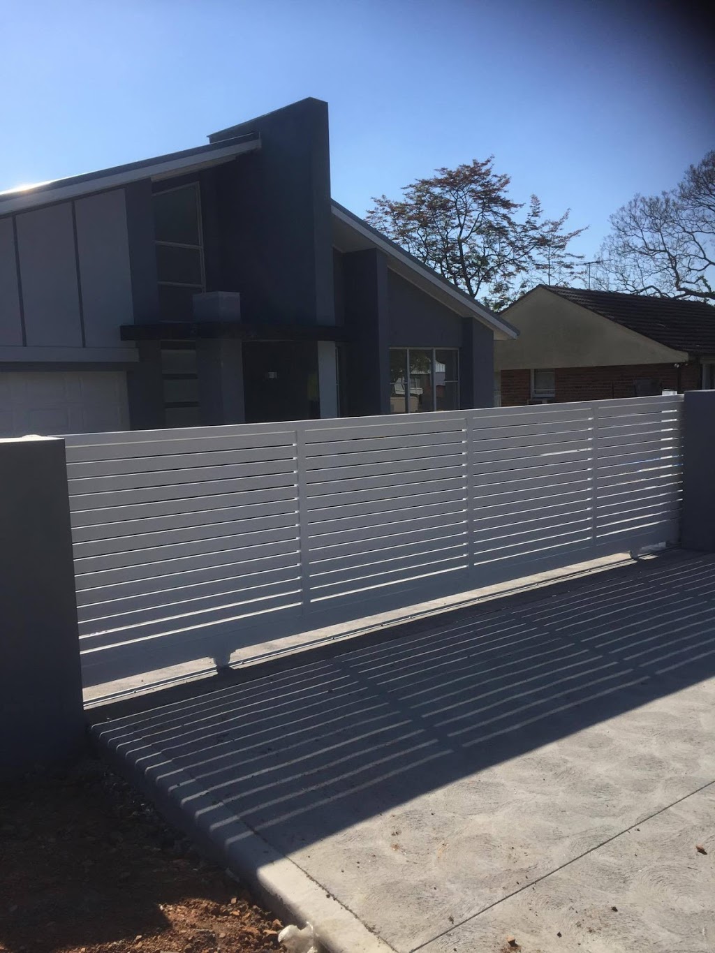 Stylish Gates and Fencing | general contractor | Unit 6/48/50 Chadderton St, Lansvale NSW 2166, Australia | 0499945543 OR +61 499 945 543