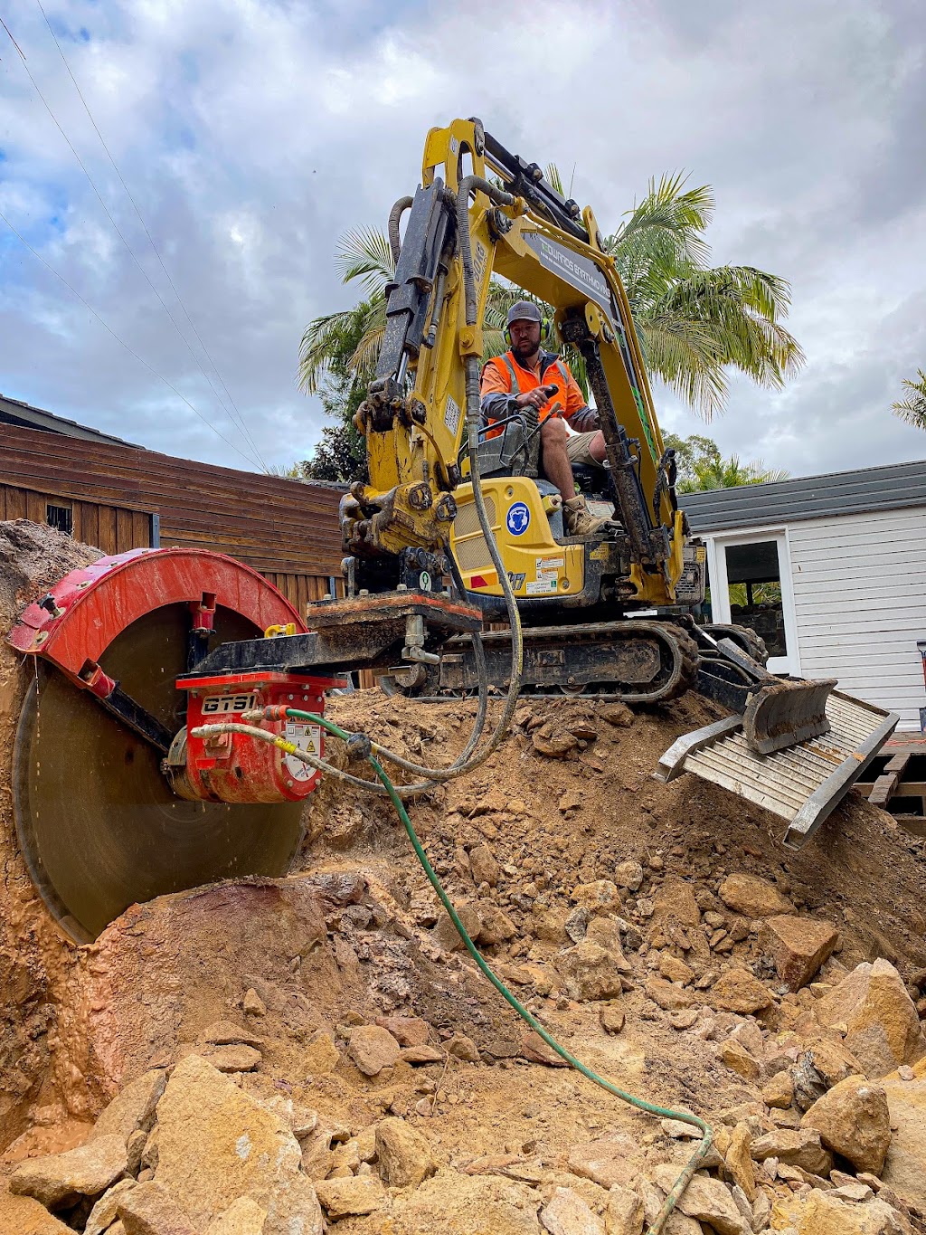 Tedwards Earthmoving Pty Ltd | 128 Cattai Ridge Rd, Glenorie NSW 2157, Australia | Phone: 0404 747 027
