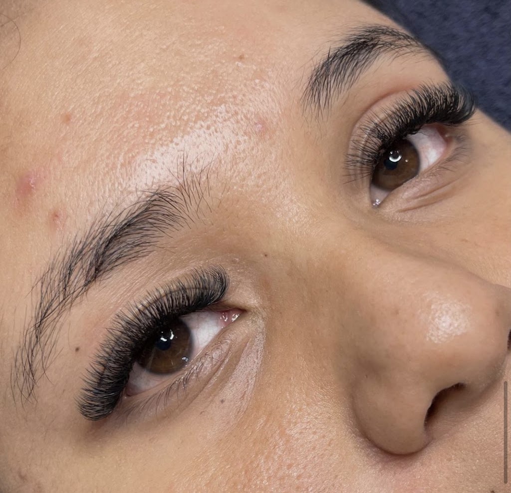 Lashed by Charli | 1 Ibis Ct, Caboolture QLD 4510, Australia | Phone: 0433 767 016