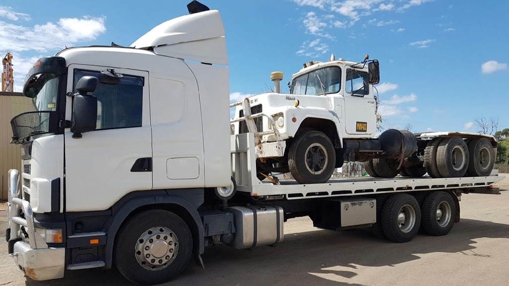 Extra Mile Transport | 48 Selkirk Dr, South MacLean QLD 4280, Australia | Phone: 0407 362 185