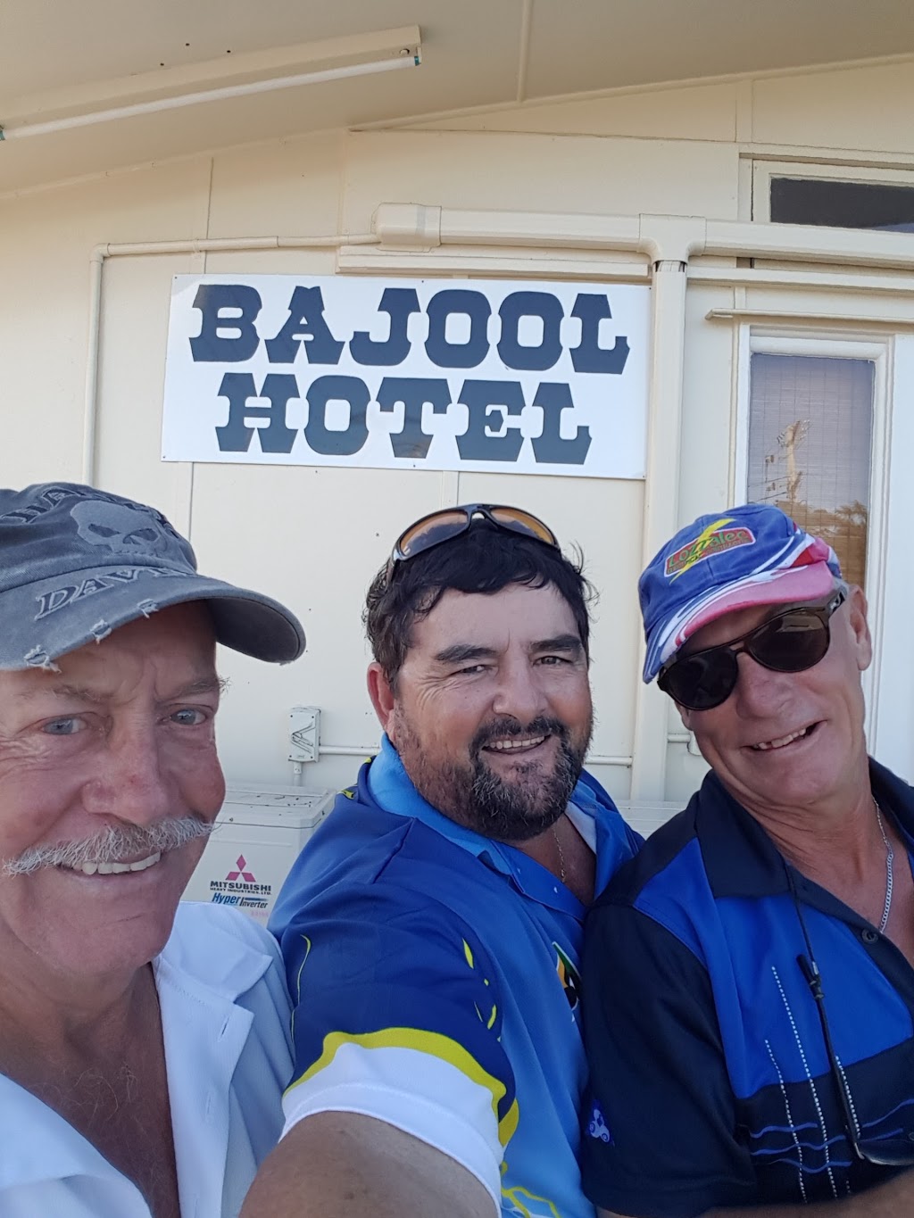 Bajool Country Hotel | 86 High St, Bajool QLD 4699, Australia | Phone: (07) 4934 6120