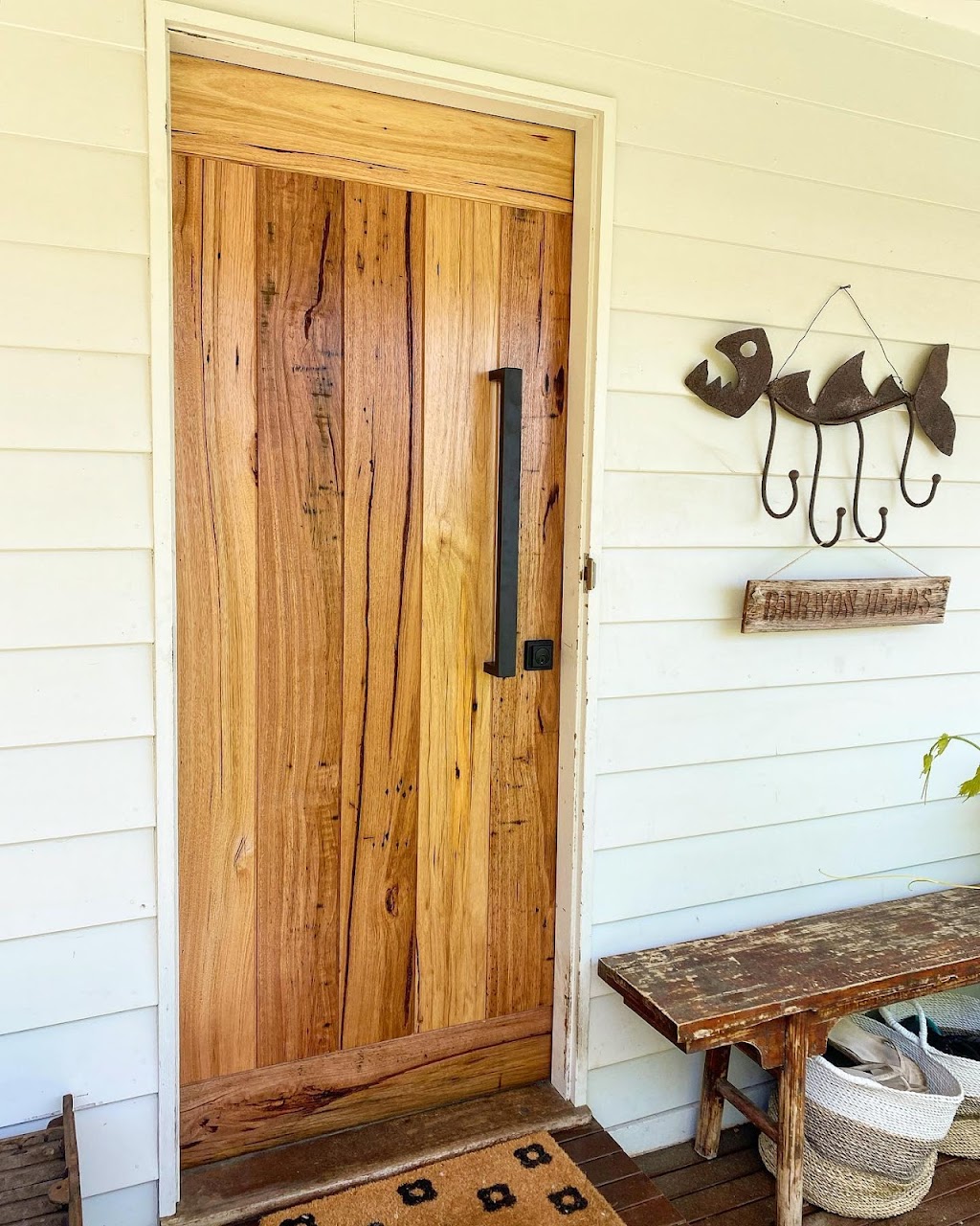 Worpel Custom Furniture | 25A Alsop Dr, Winchelsea VIC 3241, Australia | Phone: 0439 013 145