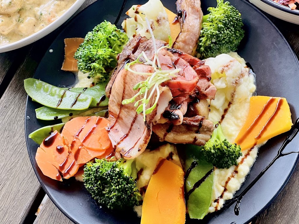 Gavees Kitchen & Pizzario | 92 Ridgway, Mirboo North VIC 3871, Australia | Phone: (03) 5668 1467