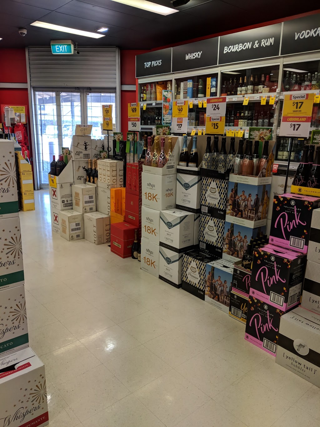 Liquorland Padbury | store | Shop 1, Padbury Shopping Centre, Warburton Ave, Padbury WA 6025, Australia | 0894015211 OR +61 8 9401 5211