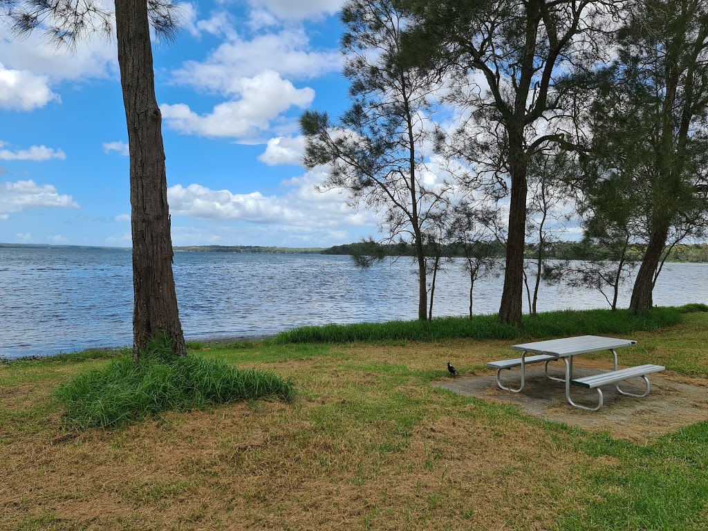 Myuna Bay Foreshore Reserve Playground | 17 Wangi Rd, Myuna Bay NSW 2264, Australia | Phone: (02) 4921 0333