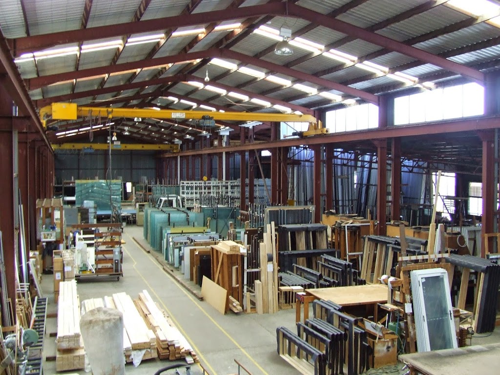 G.James Glass & Aluminium | store | 15 Verrall St, Ipswich QLD 4303, Australia | 0738105355 OR +61 7 3810 5355