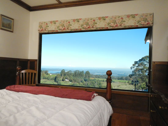 A Cottage with a View at Tudor Ridge | lodging | 72 Ridge Rd, Kallista VIC 3791, Australia | 0420565620 OR +61 420 565 620