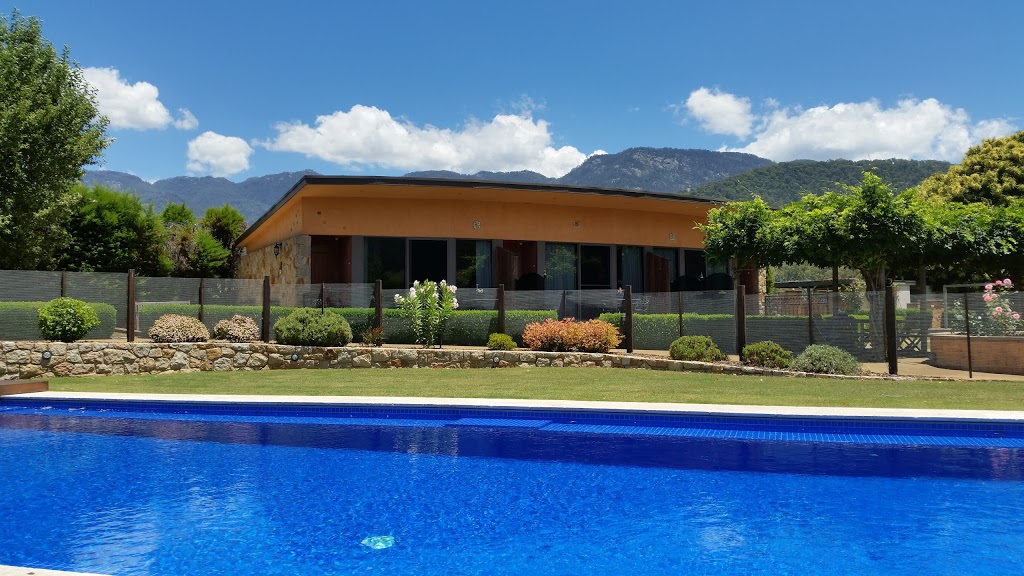 Villa Gusto Luxury Accommodation | lodging | 630 Buckland Valley Rd, Buckland VIC 3740, Australia | 0357562000 OR +61 3 5756 2000
