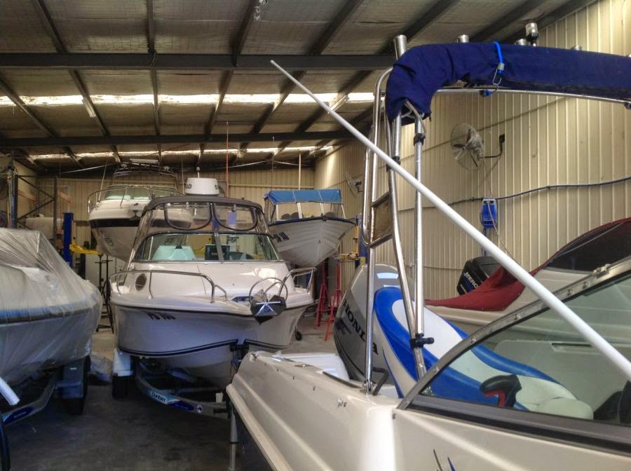 JOHNS FIBER GLASS BOAT REPAIRS | store | 12A Concorde Cres, Werribee VIC 3030, Australia | 0397412569 OR +61 3 9741 2569